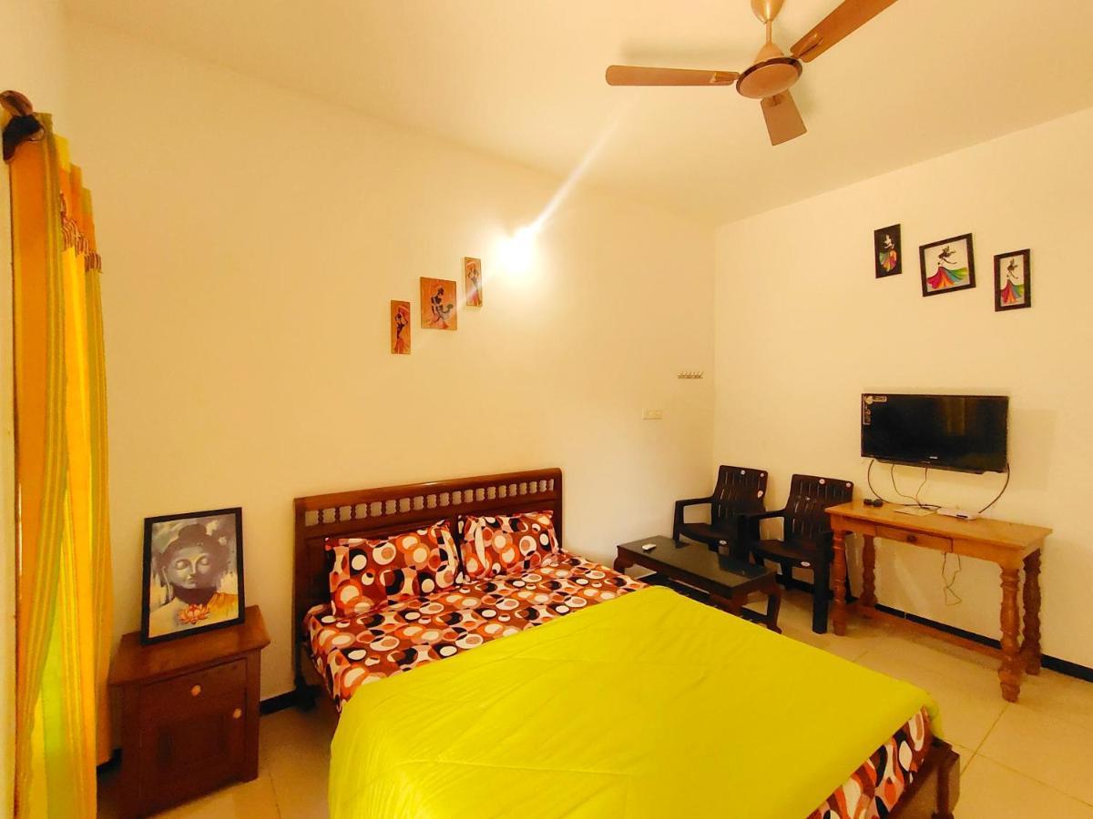 De Asian Villa Pondicherry ออโรวิลล์ ภายนอก รูปภาพ